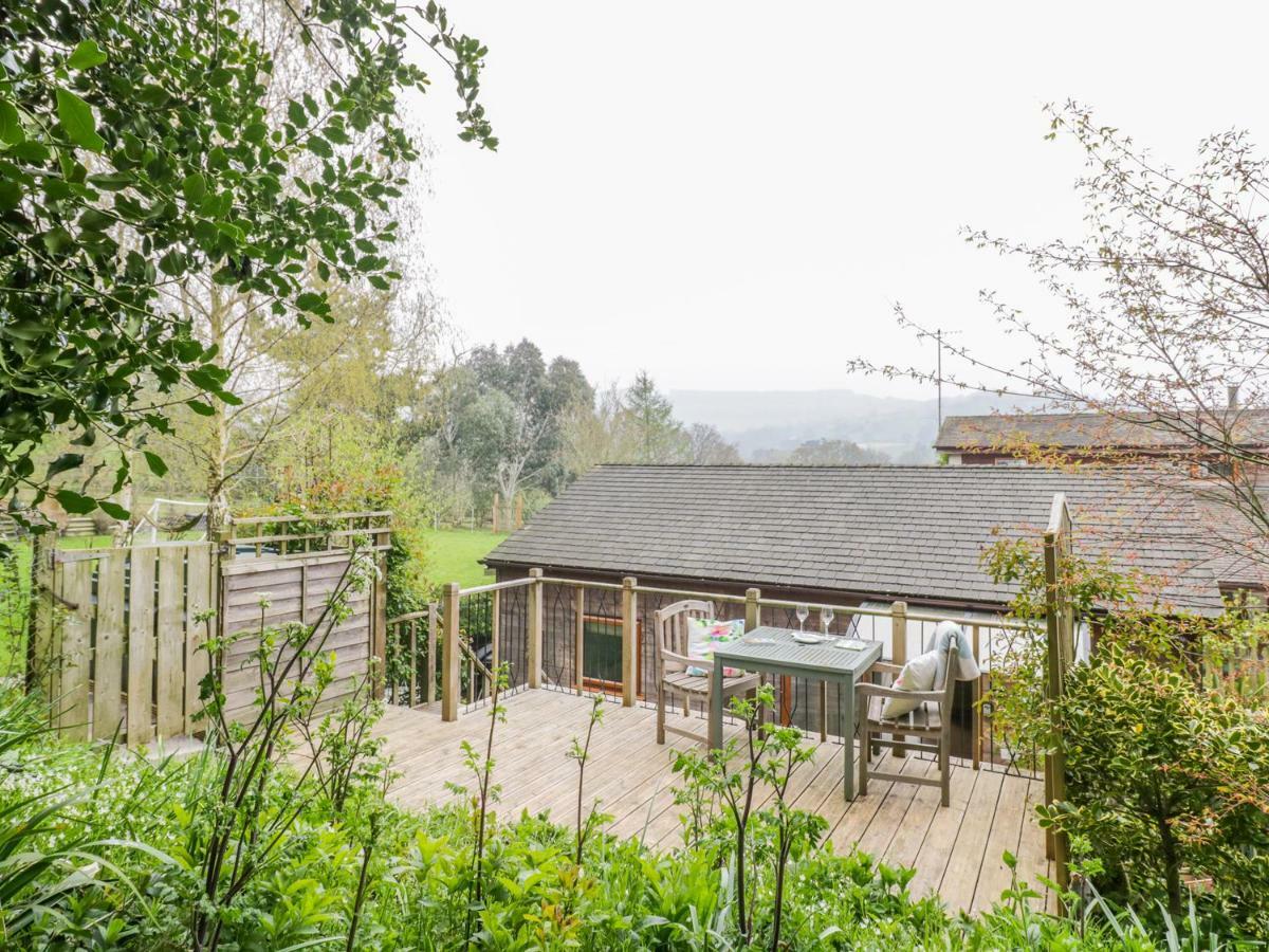 Wellinghill Lodge Cheltenham Exterior photo